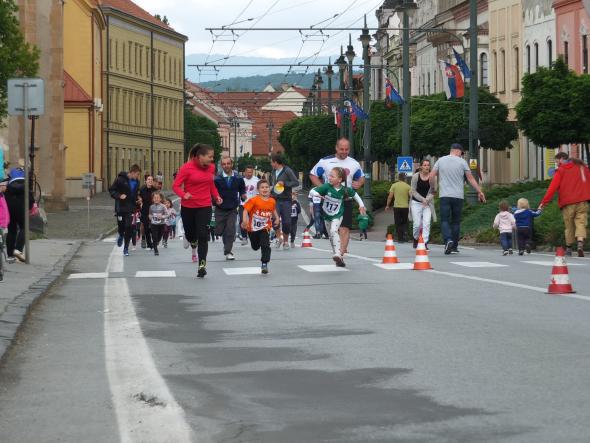 Hlavná ulica bude v stredu patriť bežcom a silákom Hlavná ulica bude v stredu patriť bežcom a silákom
