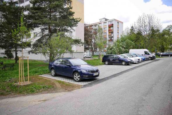 Dobrá správa pre vodičov: V týchto lokalitách už zaparkujete jednoduchšie Dobrá správa pre vodičov: V týchto lokalitách už zaparkujete jednoduchšie