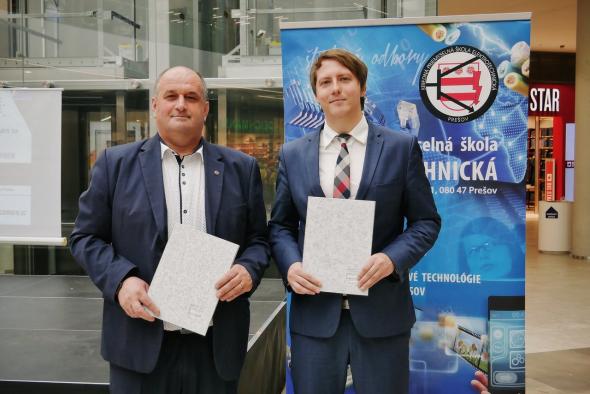 Príležitosť pre mladé talenty: Mesto Prešov podpísalo Memorandum o spolupráci so SPŠ elektrotechnickou v Prešove Príležitosť pre mladé talenty: Mesto Prešov podpísalo Memorandum o spolupráci so SPŠ elektrotechnickou v Prešove
