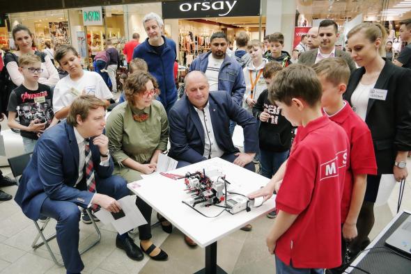 Robotická súťaž LEGObot oslovila chlapcov aj dievčatá Robotická súťaž LEGObot oslovila chlapcov aj dievčatá