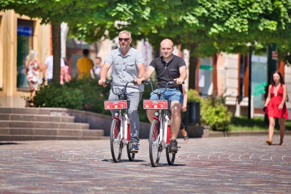 Po Prešove môžete jazdiť už aj na zdieľaných bicykloch